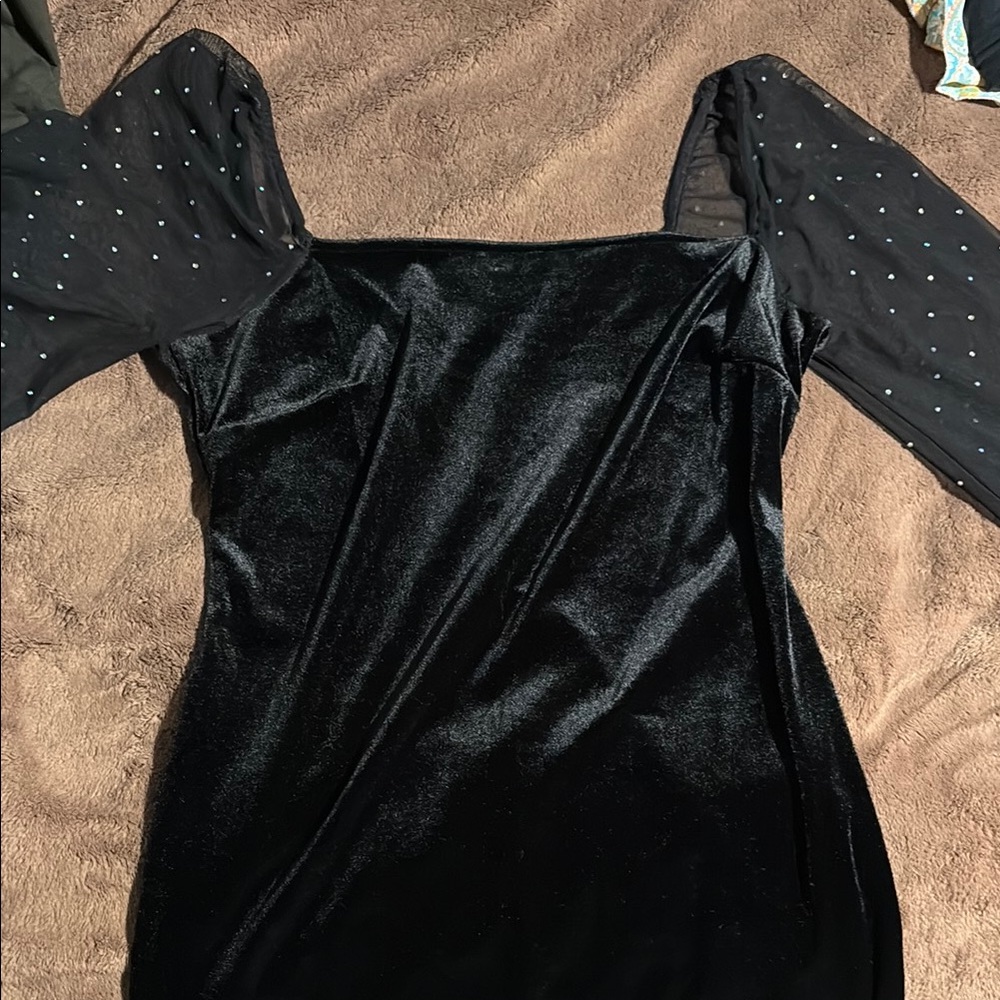 Elegant Black Velvet Mini Dress